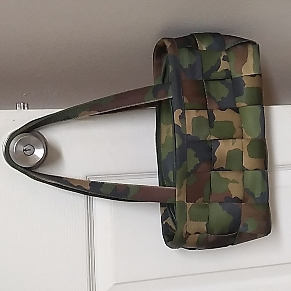 Harveys Seatbelt Military Bag